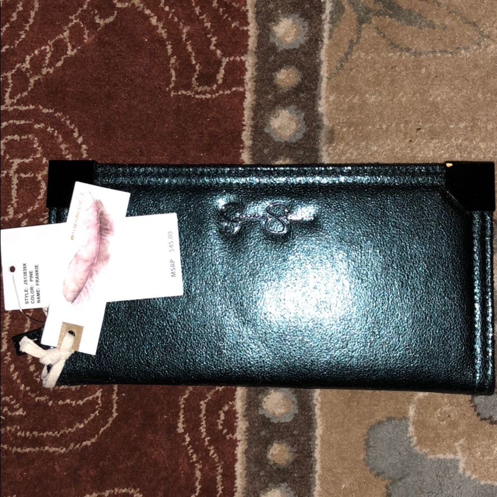 Jessica Simpson wallet “Frankie”